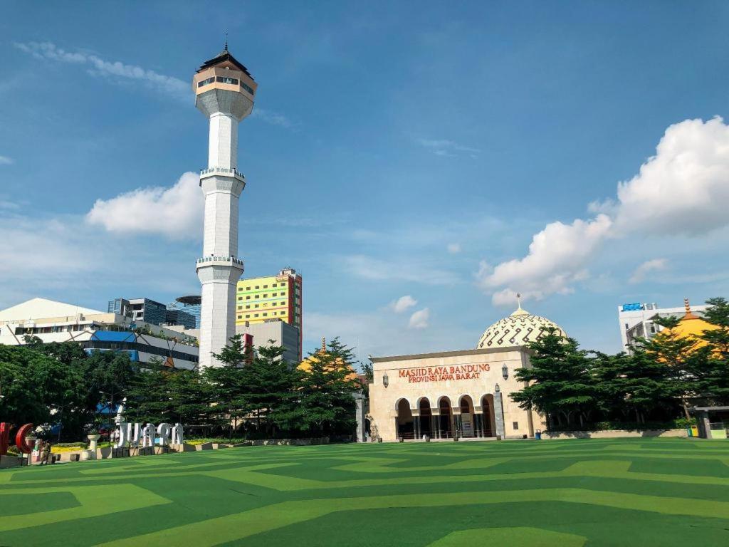 Oyo 2554 Hotel Arimbi Lama Dewi Sartika Bandung Zewnętrze zdjęcie