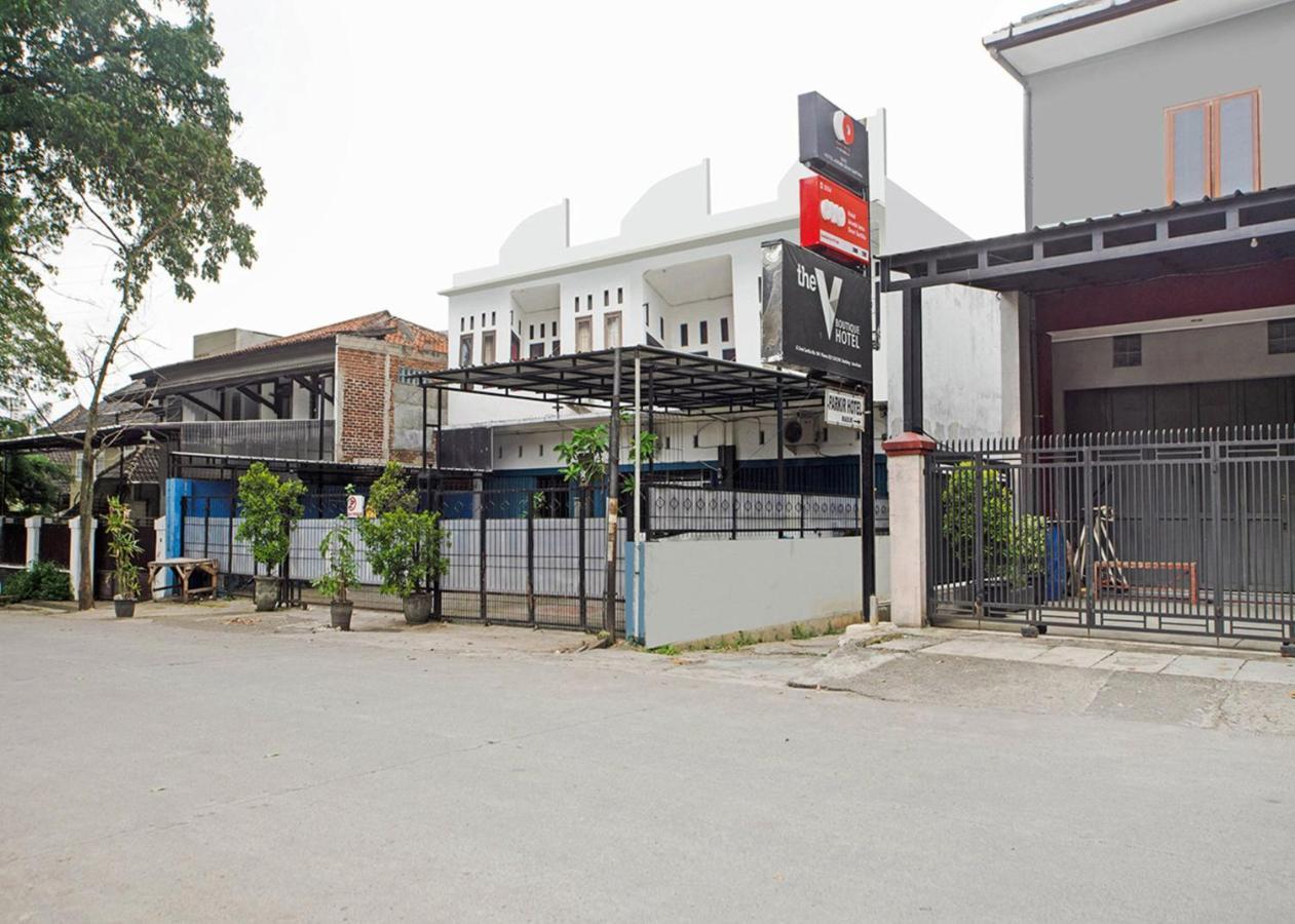 Oyo 2554 Hotel Arimbi Lama Dewi Sartika Bandung Zewnętrze zdjęcie