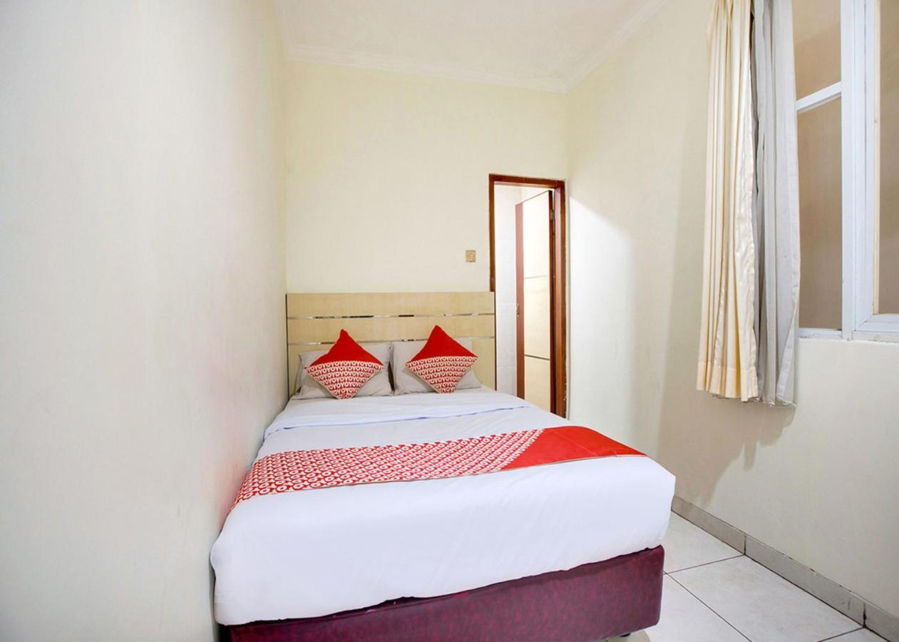 Oyo 2554 Hotel Arimbi Lama Dewi Sartika Bandung Zewnętrze zdjęcie