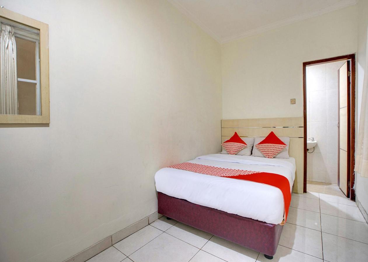 Oyo 2554 Hotel Arimbi Lama Dewi Sartika Bandung Zewnętrze zdjęcie